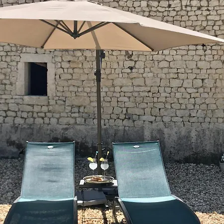 Le Pigeonnier * Verrieres (Charente)