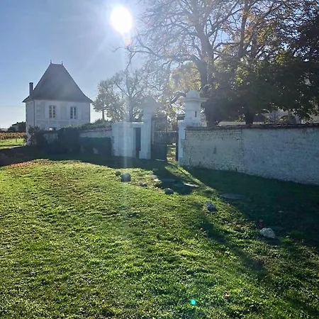 Сasa de vacaciones Le Pigeonnier Verrieres (Charente)