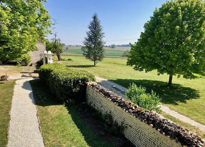 Semesterbostad Le Pigeonnier *