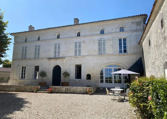 Semesterbostad Le Pigeonnier Verrieres (Charente)